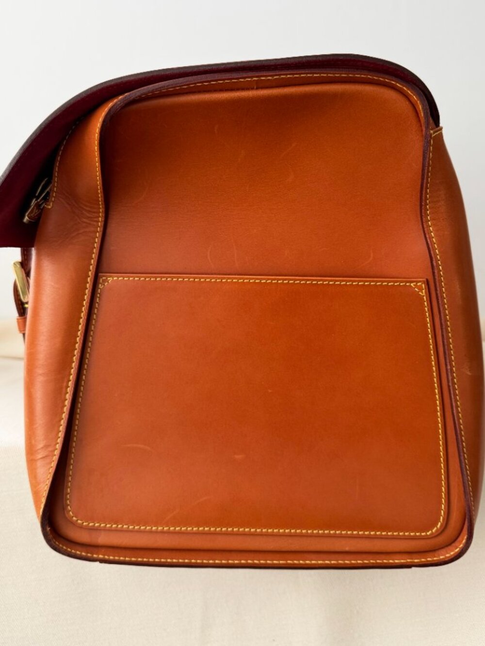Louis Vuitton "Nubie" Weekender Bag in Natural Leather - Picture 8 of 16
